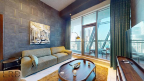 Stunning 2-Bed Apartment with Canal View